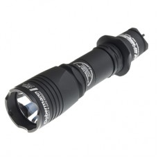 Фонарь Armytek Dobermann XP-E2 green black Фонарь Armytek Dobermann XP-E2 green black