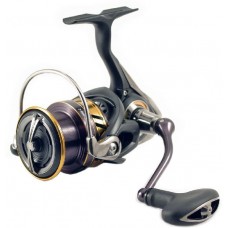 Катушка Daiwa 17 Legalis LT 4000 C Катушка Daiwa 17 Legalis LT 4000 C