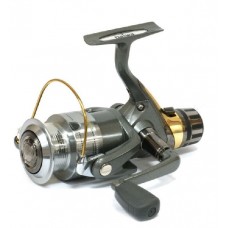 Катушка Daiwa Crossfire 1550 A Катушка Daiwa Crossfire 1550 A